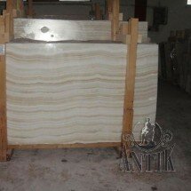 Onyx White Vien Cut